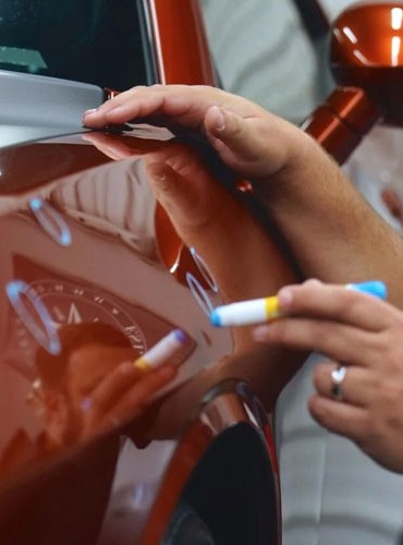 Безбарвне видалення вм'ятин