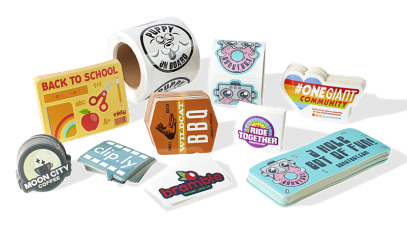 Наклейка на папері чи плівці: що вибрати?